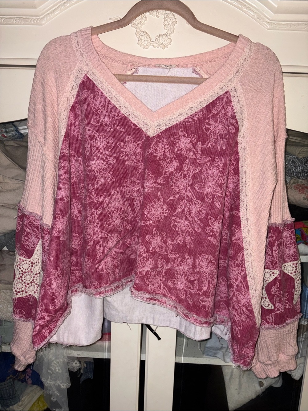 🌸 POL Mixed Media Floral Lace Boho Top Size Small 🌸